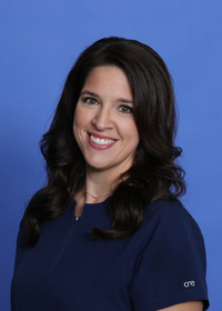 Tara Groves headshot