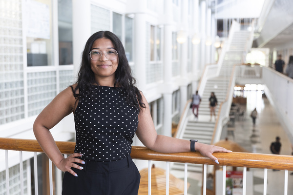 Representation of the achievement named 'Mia Price Earns College of Science and Mathematics Excellence Award at VSU'.