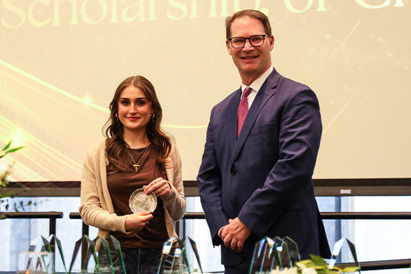 Representation of the achievement named 'Autumn Crawford named Outstanding Student in Research, Scholarship or Creative Activity'.