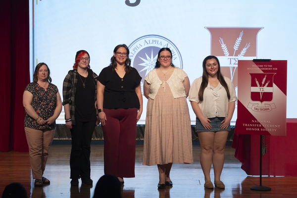 Representation of the achievement named 'Thirteen SUNY Oneonta Students Inducted into Tau Sigma Honor Society'.