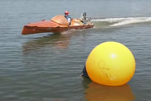 Representation of the achievement named 'Engineering Students Take Second in National Electric Boat Race'.