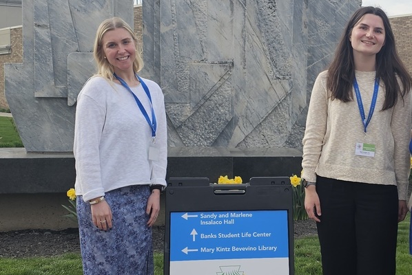 Representation of the achievement named 'Lebanon Valley College Students Present Research at Conference'.