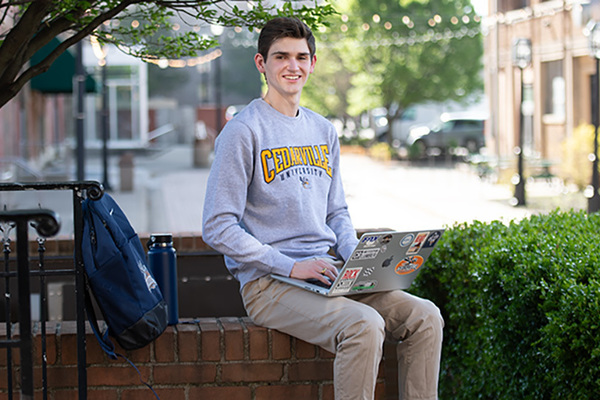 Representation of the achievement named 'Online Degree Program Helps Student Continue Education Without Leaving Community '.