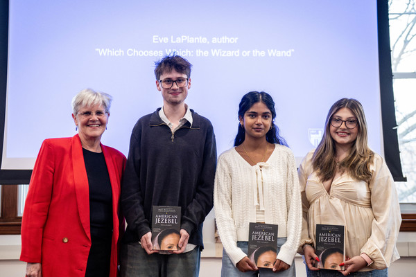 Representation of the achievement named 'Saints Recognized Through First Year Writing Prize '.