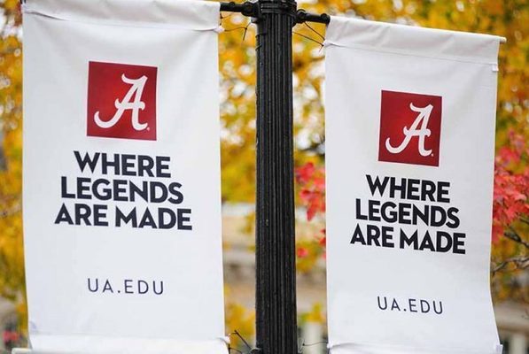 Representation of the achievement named 'Alabama's Fox, Lestelle Named Brad Davis Community Service Award Recipients'.