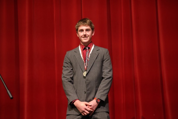 Representation of the achievement named 'Social Studies Senior Award'.