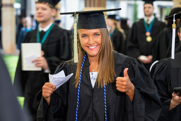 Representation of the achievement named 'BJU Students Hired Before Graduation'.