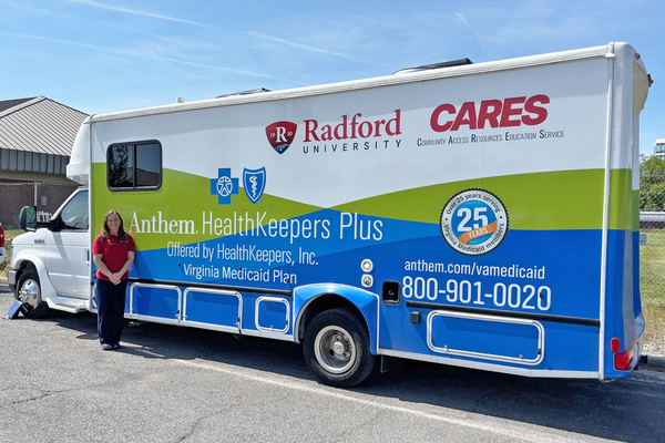 Mobile_Health_Clinic_with_Amanda.png