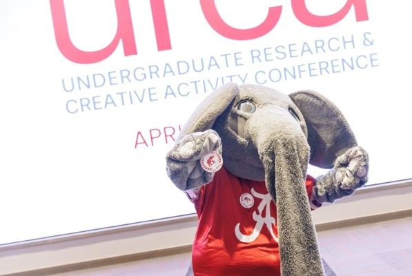Representation of the achievement named 'The University of Alabama Students recognized during Undergraduate Research and Creative Activities Conference (URCA) '.