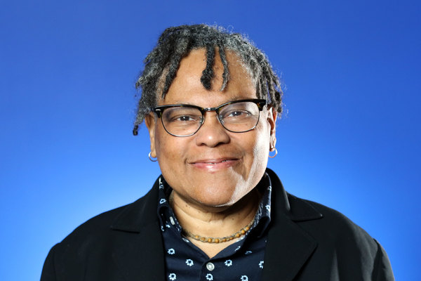 melvina-brown-headshot-smirk.jpg