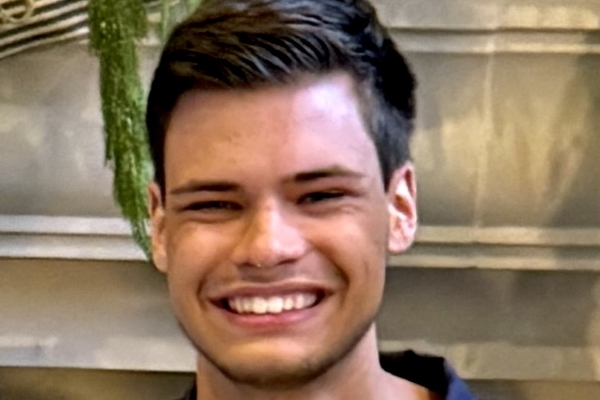 Representation of the achievement named 'Sage Bollenbach Named 2026 Transfer Degree Student of the Year '.