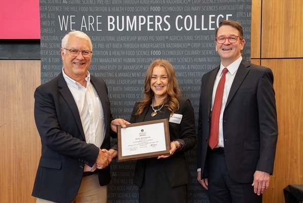 Representation of the achievement named 'Bumpers College Names Senior Scholars, Outstanding Departmental Students'.