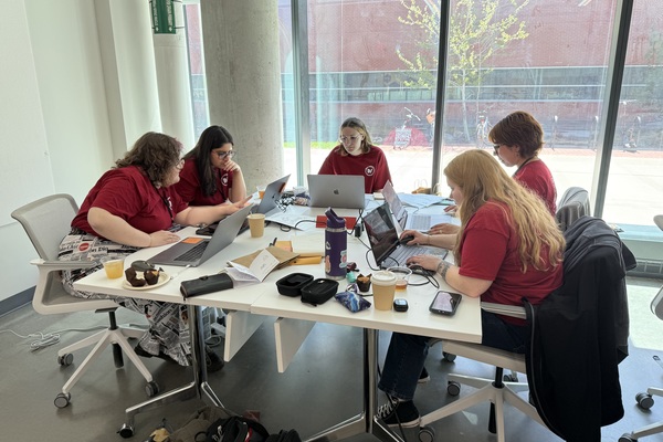 Representation of the achievement named 'Wartburg students gain hands-on experience at ISU's Design/Shift competition'.