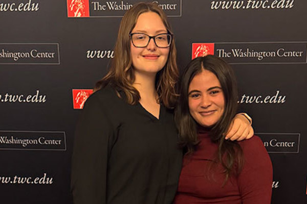 Representation of the achievement named 'ESU Students Attend Academic Seminar on National Security in Washington, D.C.'.