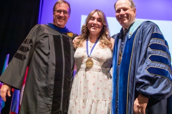 Representation of the achievement named 'Hannah Mae Gilliand Wins Highest Honor at Hartwick College '.
