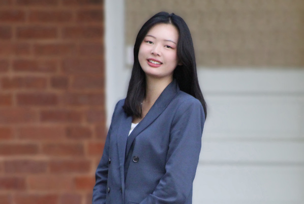 Image of Leah Siemon.