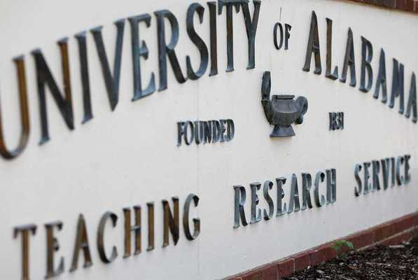 Representation of the achievement named 'Four Alabama Baseball Student-Athletes Earn College Sports Communicators' Academic All-District Honors'.