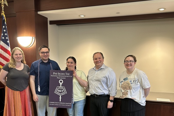 Representation of the achievement named 'Phi Sigma Tau honor society inducts 5 philosophy students'.