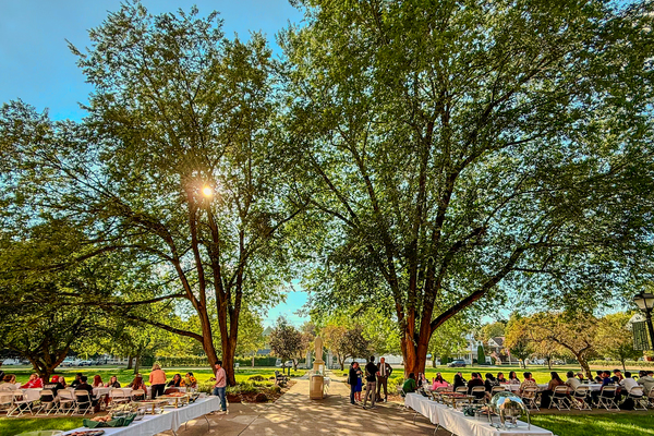 Representation of the achievement named 'Elms College Announces Dean's List for Spring'.