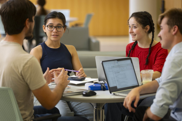 Representation of the achievement named 'Students named to Dean's List at Grove City College'.