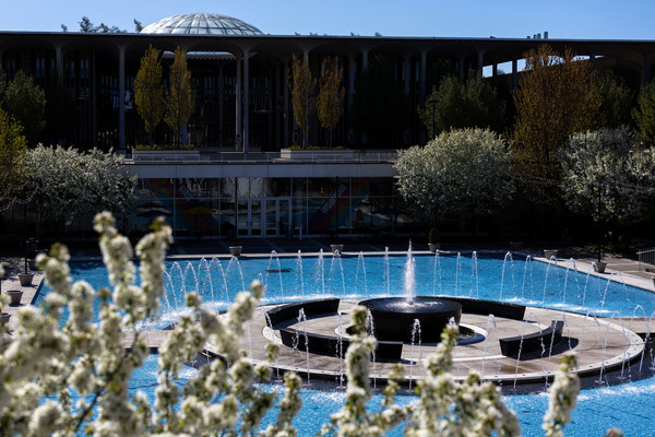 The landmark main fountain on UAlbany's upper campus.