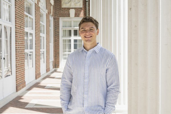 Representation of the achievement named 'Management Major's Well-Rounded Experience Helps Him Score Fortune 100 Position'.