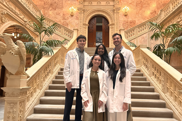 Representation of the achievement named 'Geisinger medical students earn national recognition for advancing family medicine'.