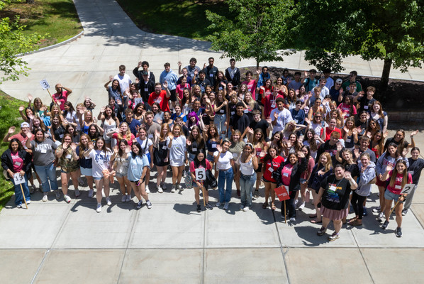 23 Students Chosen to Serve as Dragon Guides