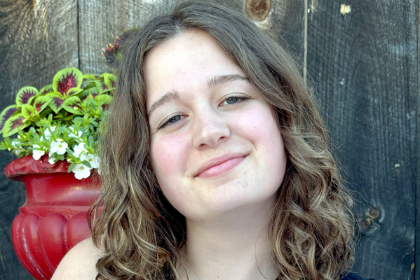 As a first-generation transfer student from Vermont, Kaylee Unruh shared that Eastern Illinois University’s support services made her higher education transition smooth, giving her confidence that she belonged at the Charleston, Illinois-based University both academically and personally.