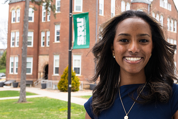 Representation of the achievement named 'Hartman grows as leader through campus involvement'.