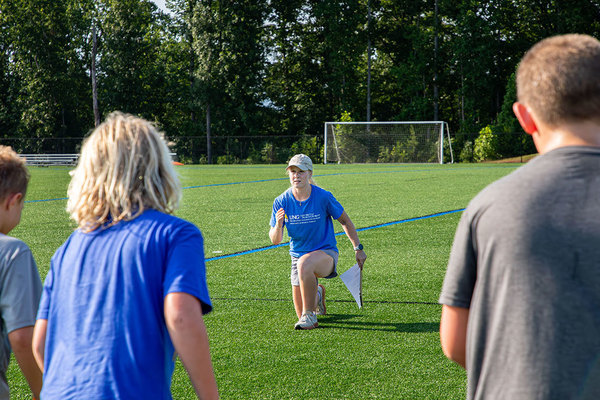 Representation of the achievement named 'UNG physical therapy students serve community through academy'.