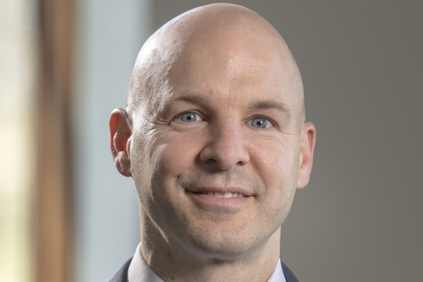 2026_Dr._Kline_Portrait_NZ9_47010.jpg