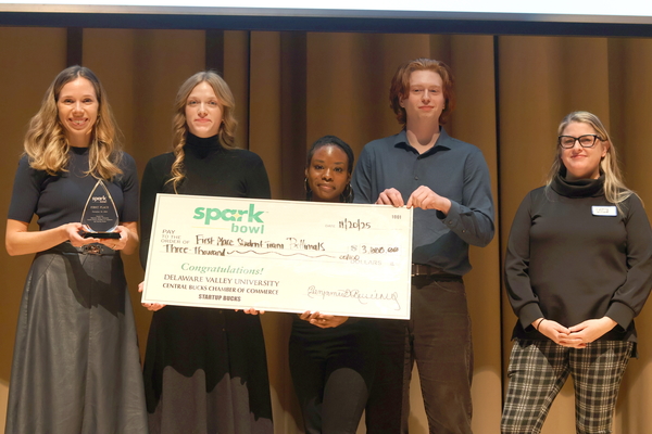 Spark Bowl 2025’s winning business and student team (L-R: Julianne Gardner, founder of Bottimals, Katia Holmes ’26, Zoie Jackson-Lawrence ’28, Ryan Adler ’28, Lyndsay Williams, team advisor)