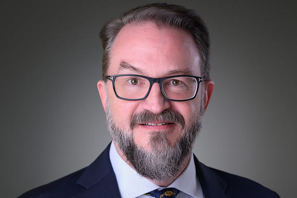 Philip_Phillips_with_tie_Headshot.jpg