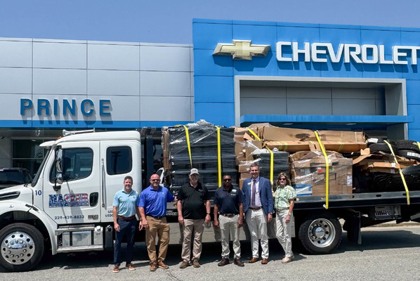 Left to right: Jay Prince, Vice President; Alan Mclendon, Fixed Operations Manager; Bobby Tosh, Parts Manager; Willie DeBruce, SRTC Automotive Division Chair; Stephen Mathis, SRTC Dean of Industrial Technology; Heather Stripling, Secretary-Treasurer.