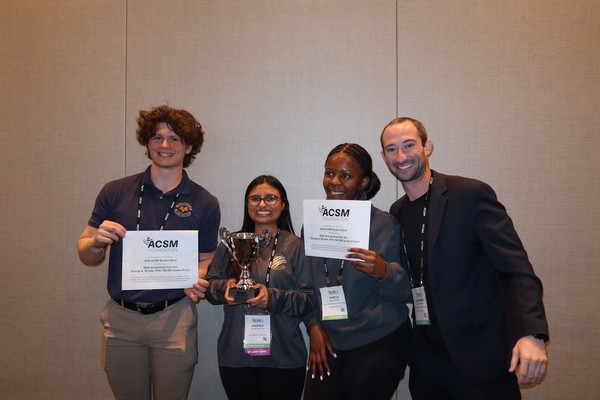 Representation of the achievement named 'Students Win First Place at Quiz Bowl'.