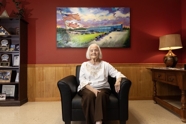 Edna_Hurst_Scholarship.jpg