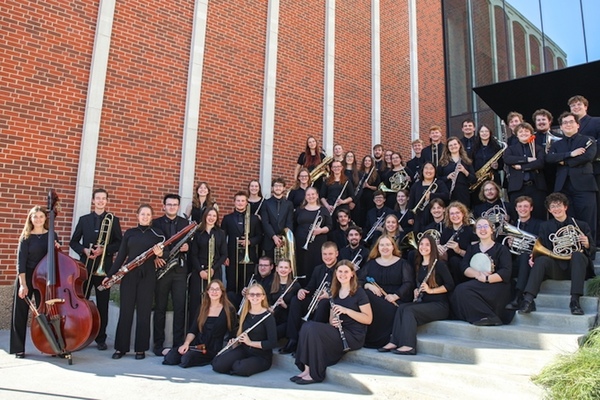 Representation of the achievement named 'Concordia University Wind Symphony presents fall performance'.