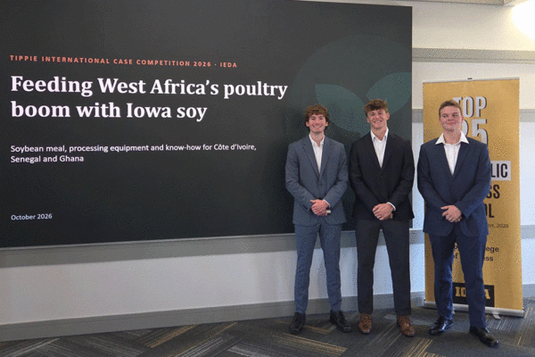 Central-College-Case-Competition.gif