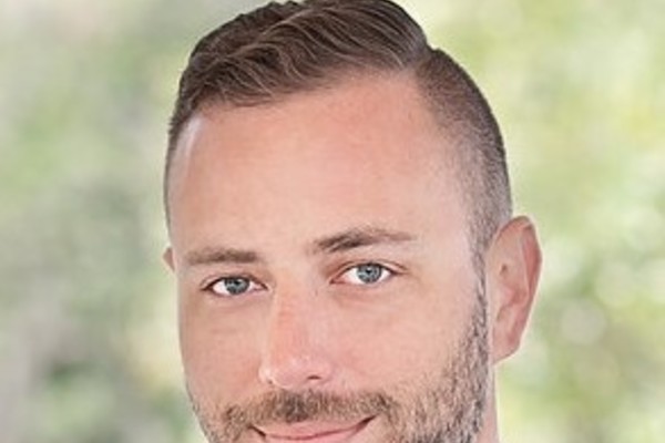 Pazda headshot