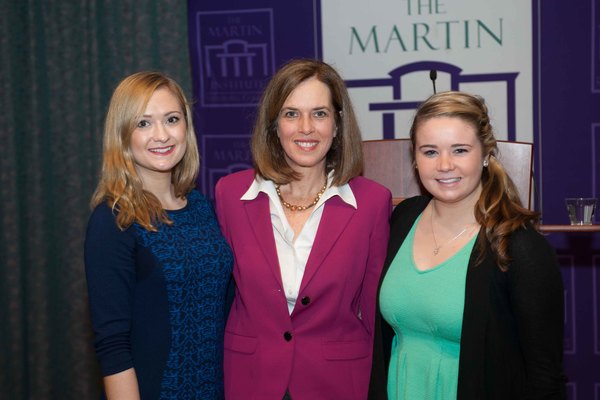 Representation of the achievement named 'Stonehill Students Launch New Political Society for Women'.