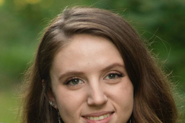 Representation of the achievement named 'Abigail Burdock Named Commencement Speaker for Frostburg State University's Fall 2020 Ceremony'.