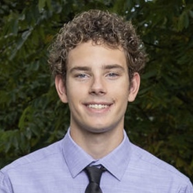 Lennon Klinck’s headshot.