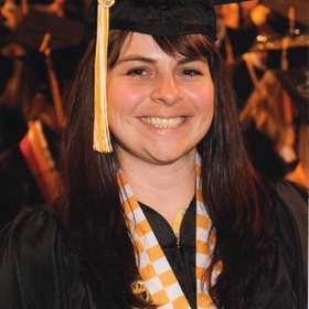 Lisa Woods’ headshot.