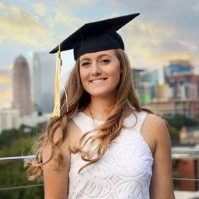 Lauren Radcliff’s headshot.