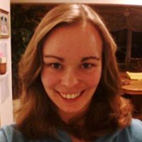 Sarah Burns’ headshot.