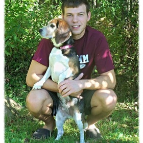 Dustin Strong’s headshot.