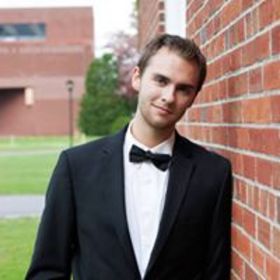 Justin Toombs’ headshot.