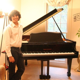 Bharat Sanders’ headshot.