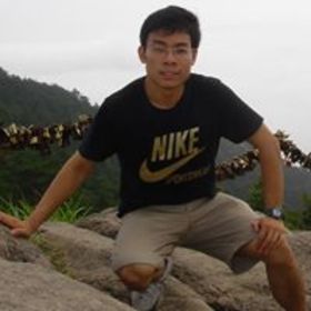 Zhong Meng’s headshot.